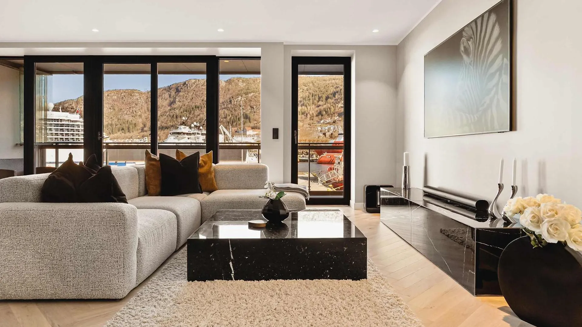 Dinbnb Apartments L 250M To Bryggen I Rooftop I Spacious Luxury Apt Bergen 0*,  Norvège